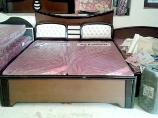 DOUBLE-BED-AVAILABLE-IN-SO-MANY-DESIGN-RS-17500